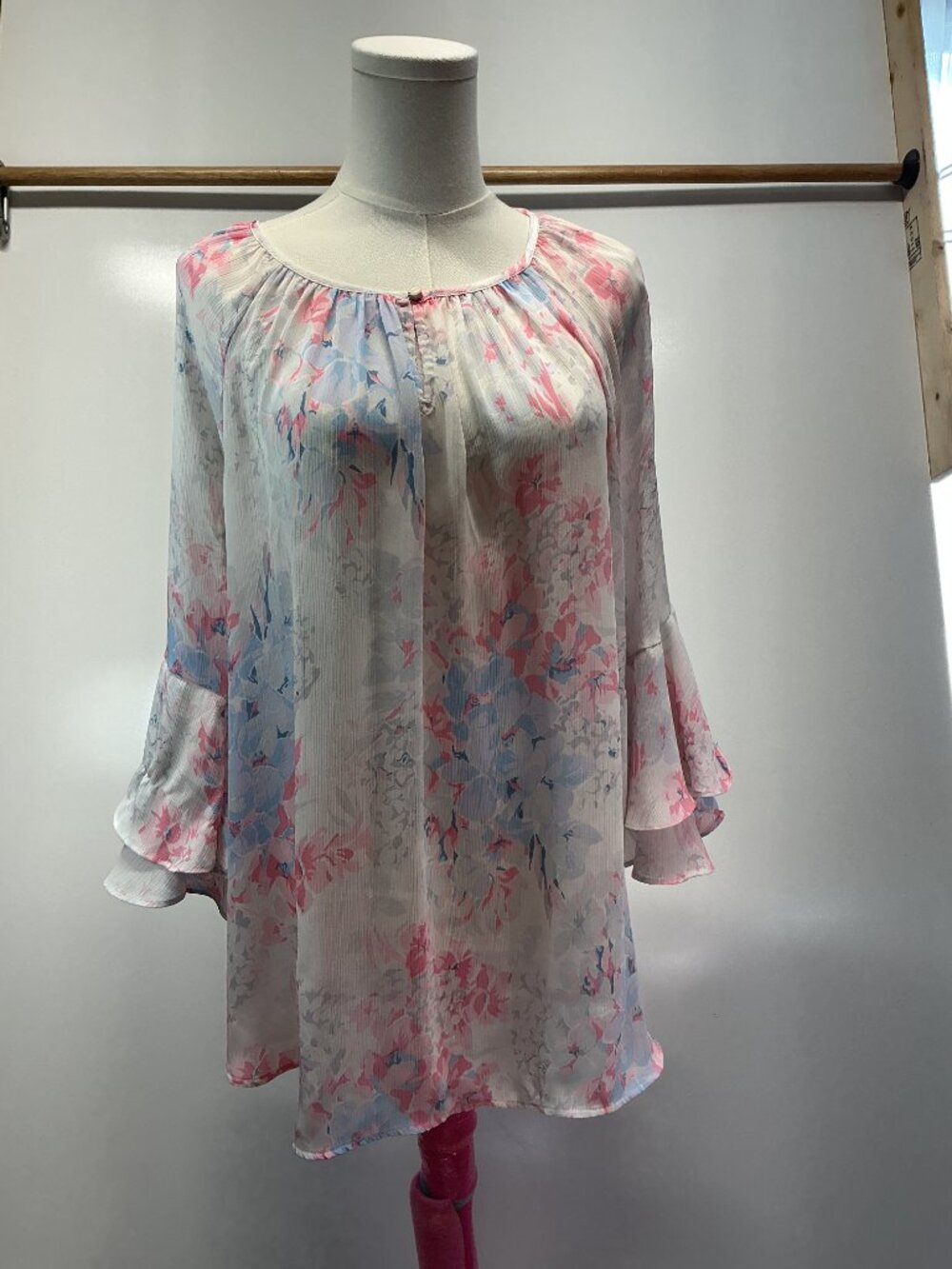 Chaps Floral Chiffon Blouse Women's XXL Pink Blue Ruffle Sleeve Sheer Blouse - Picture 16 of 16